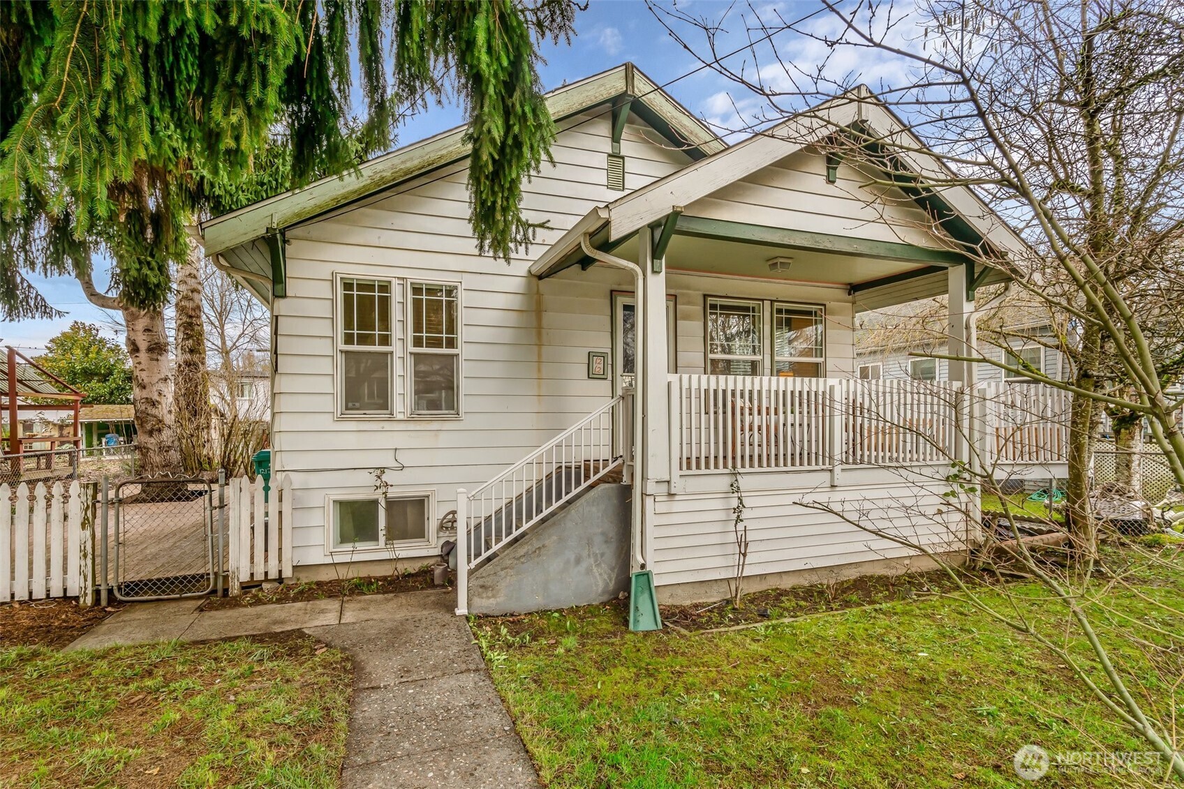 1212 S Donovan Street Property Photo 2