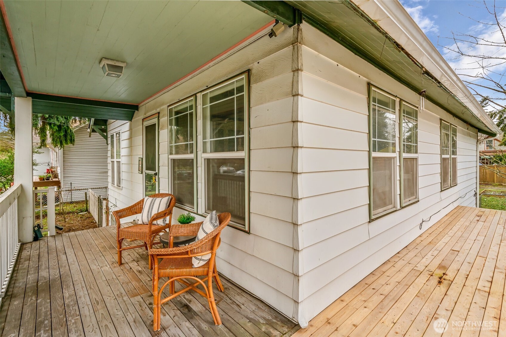 1212 S Donovan Street Property Photo 5