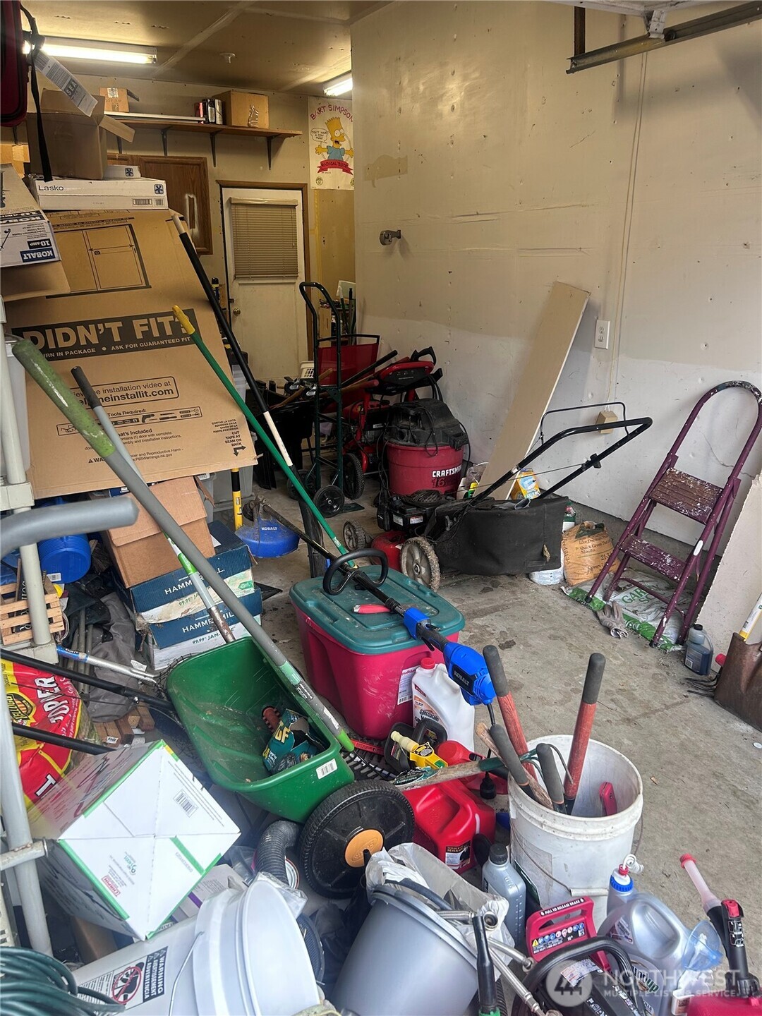 9025 E Property Photo 13