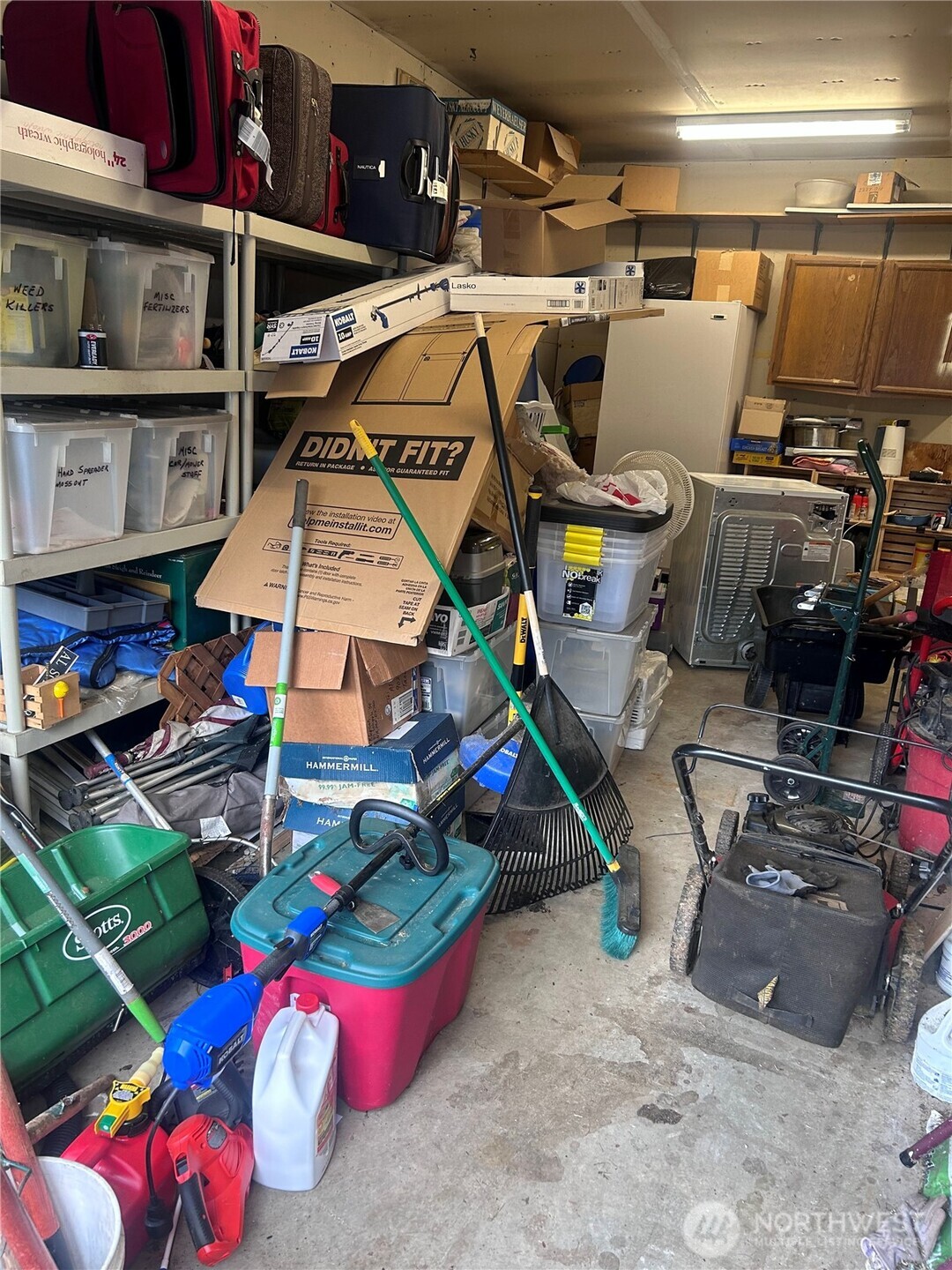 9025 E Property Photo 14