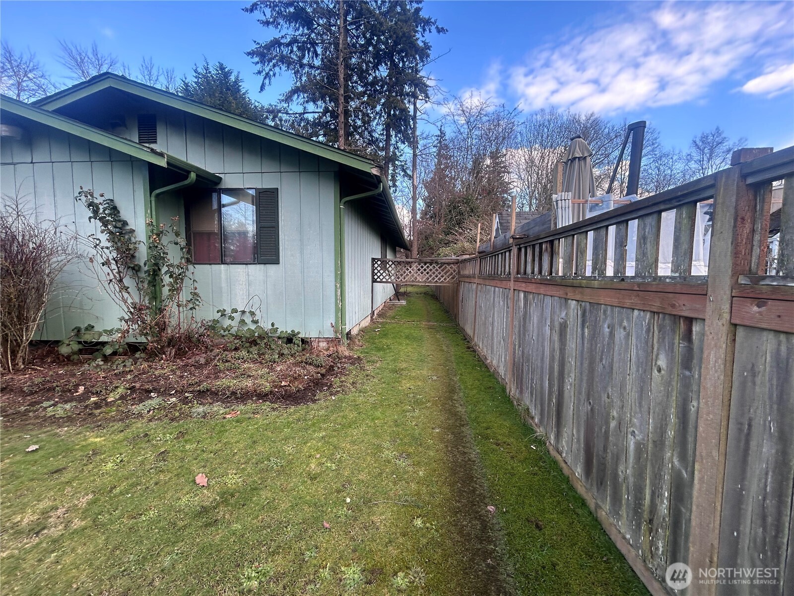 9025 E Property Photo 17