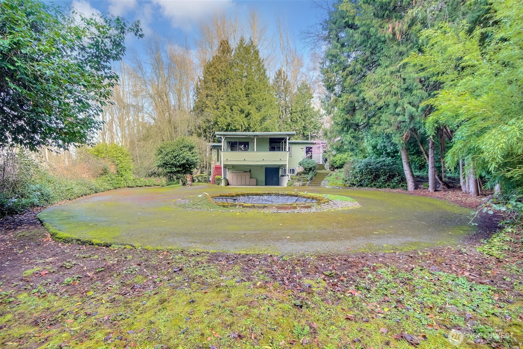 7956 Military Road Property Photo