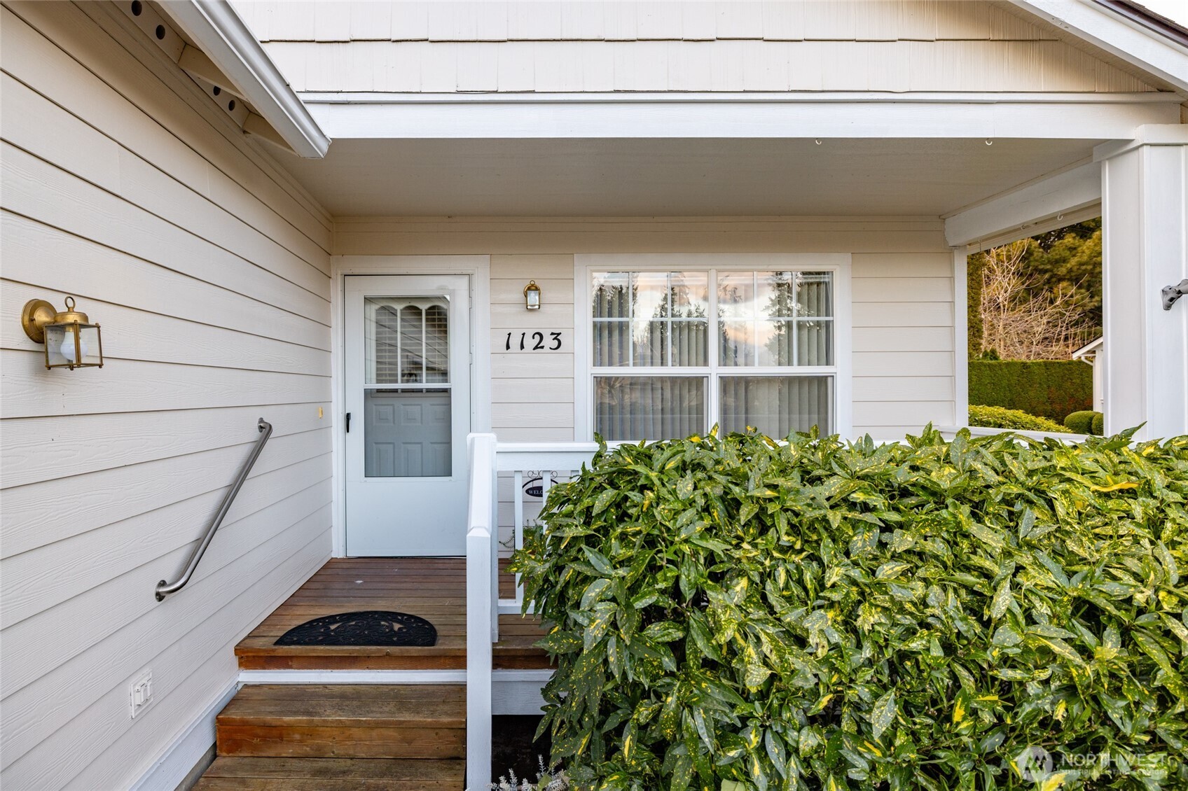 1123 Fidalgo Drive Property Photo