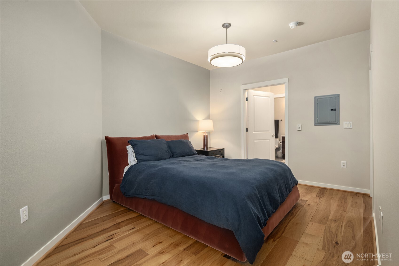16141 Cleveland Street 401 Property Photo 14