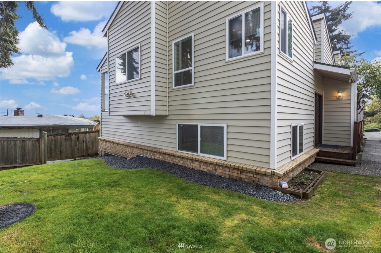 2503 Euclid Avenue Property Photo 3
