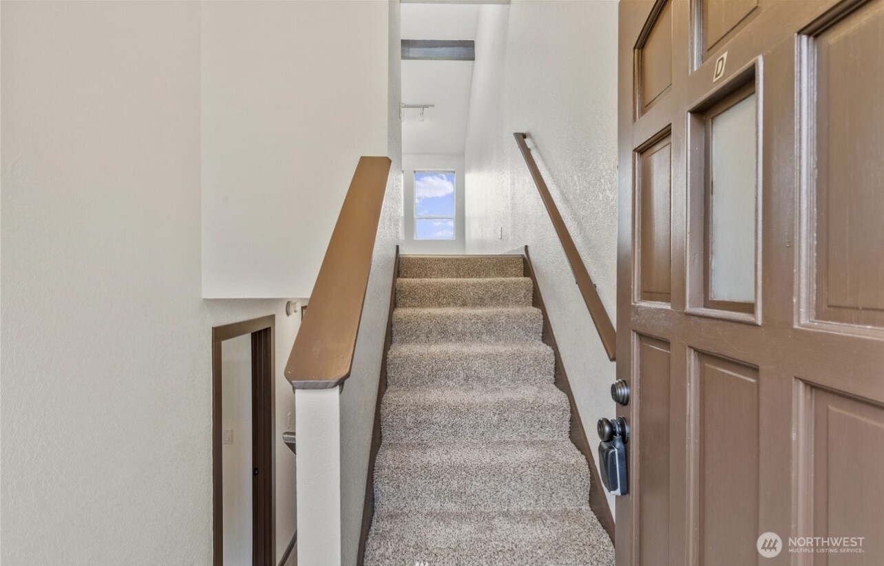 2503 Euclid Avenue Property Photo 5
