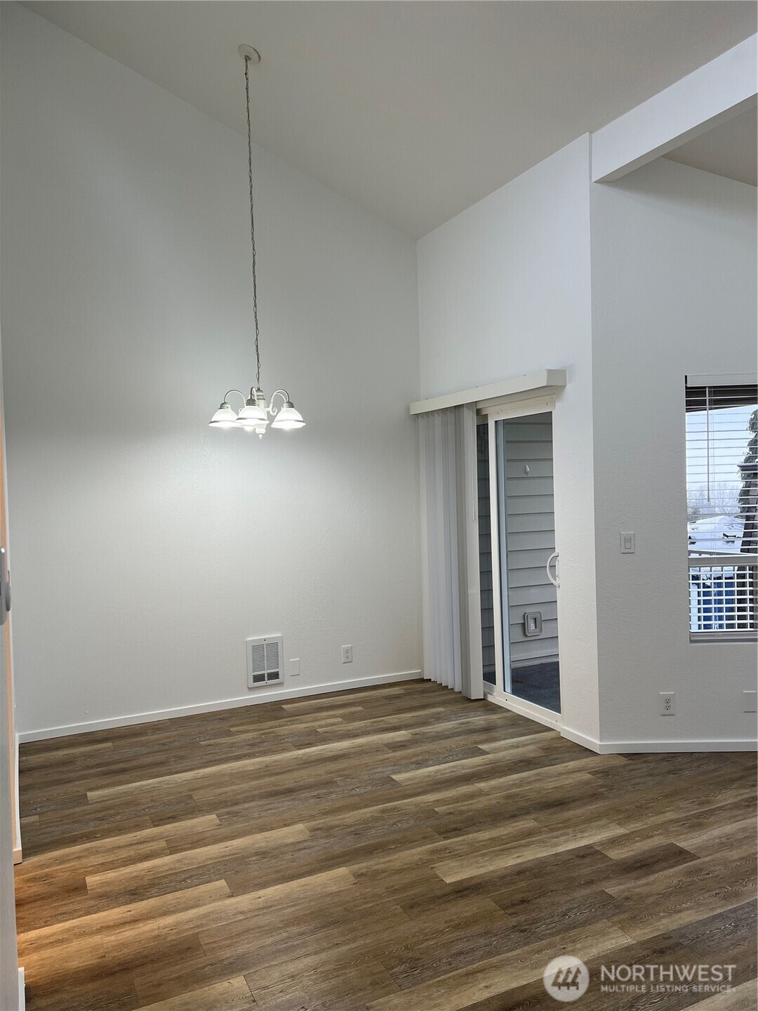 2503 Euclid Avenue Property Photo 18