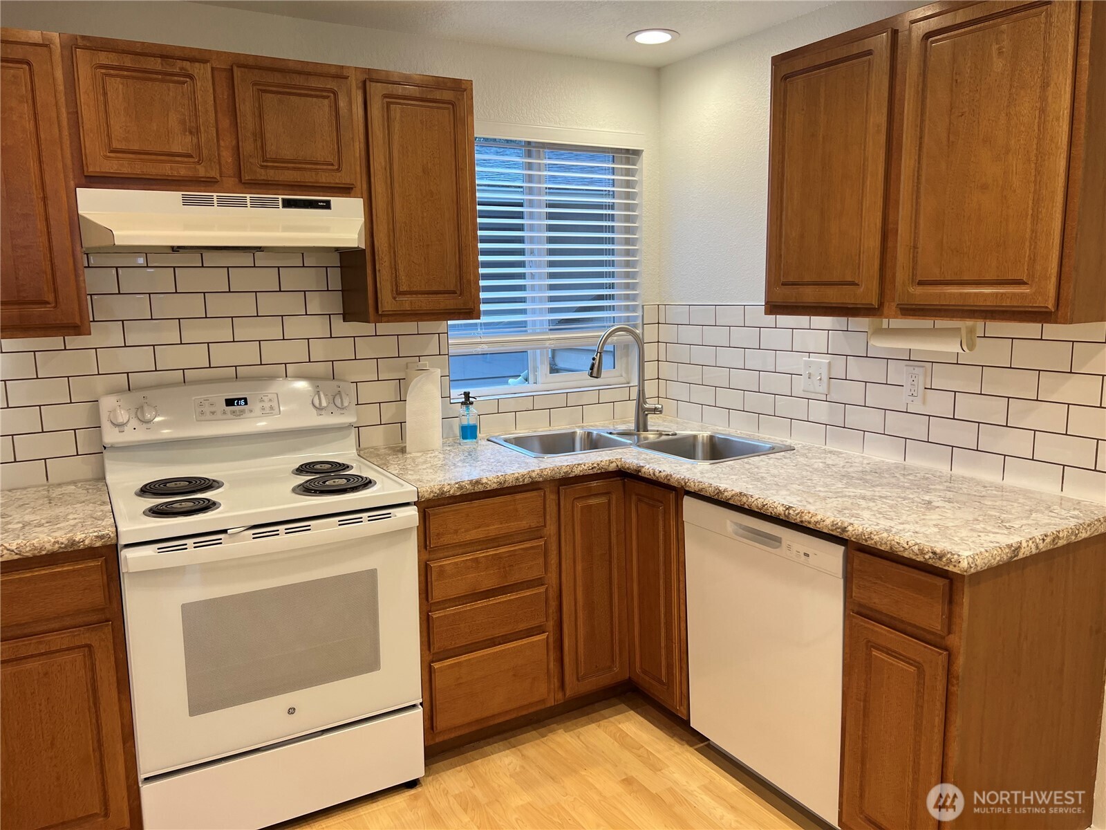 2503 Euclid Avenue Property Photo 23