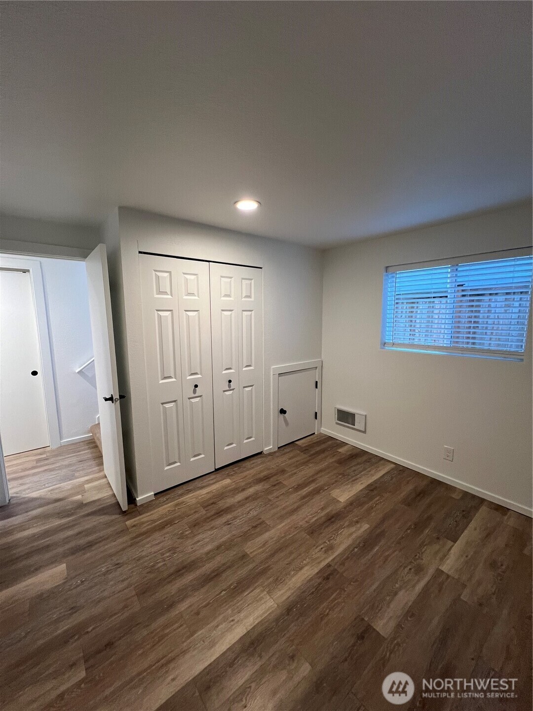 2503 Euclid Avenue Property Photo 28