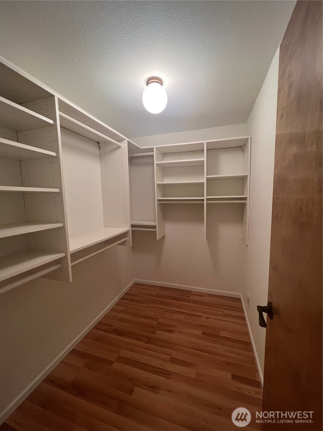 2503 Euclid Avenue Property Photo 38