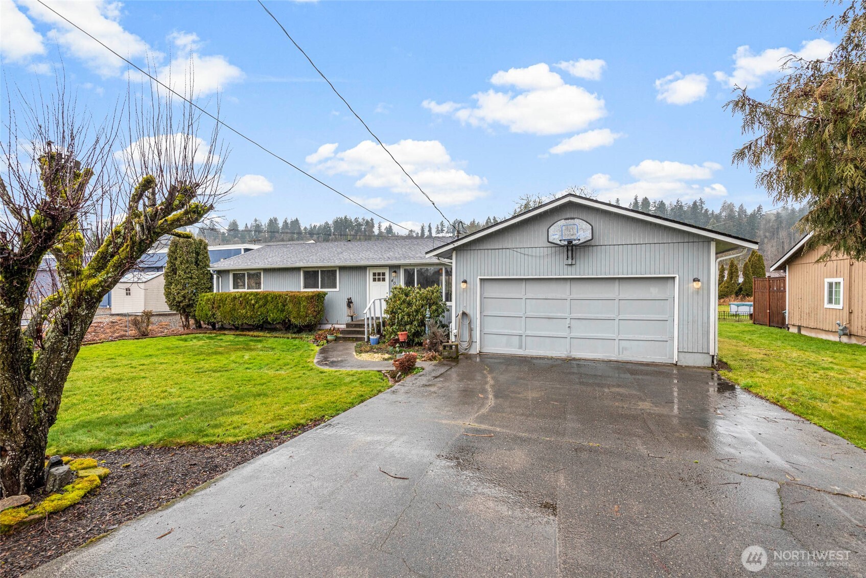 407 Seattle Boulevard Property Photo
