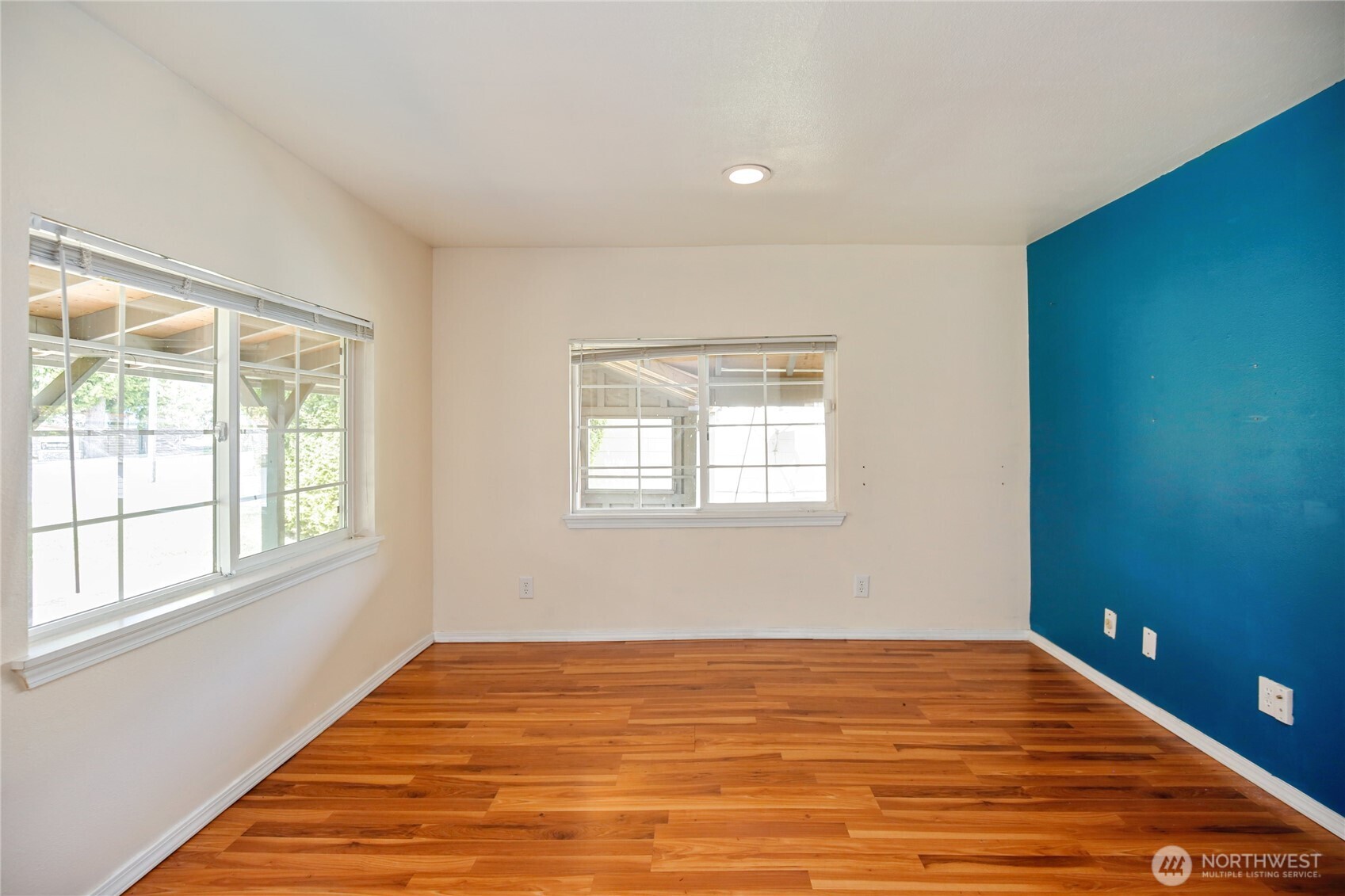 1314 N Callow Avenue Property Photo 4