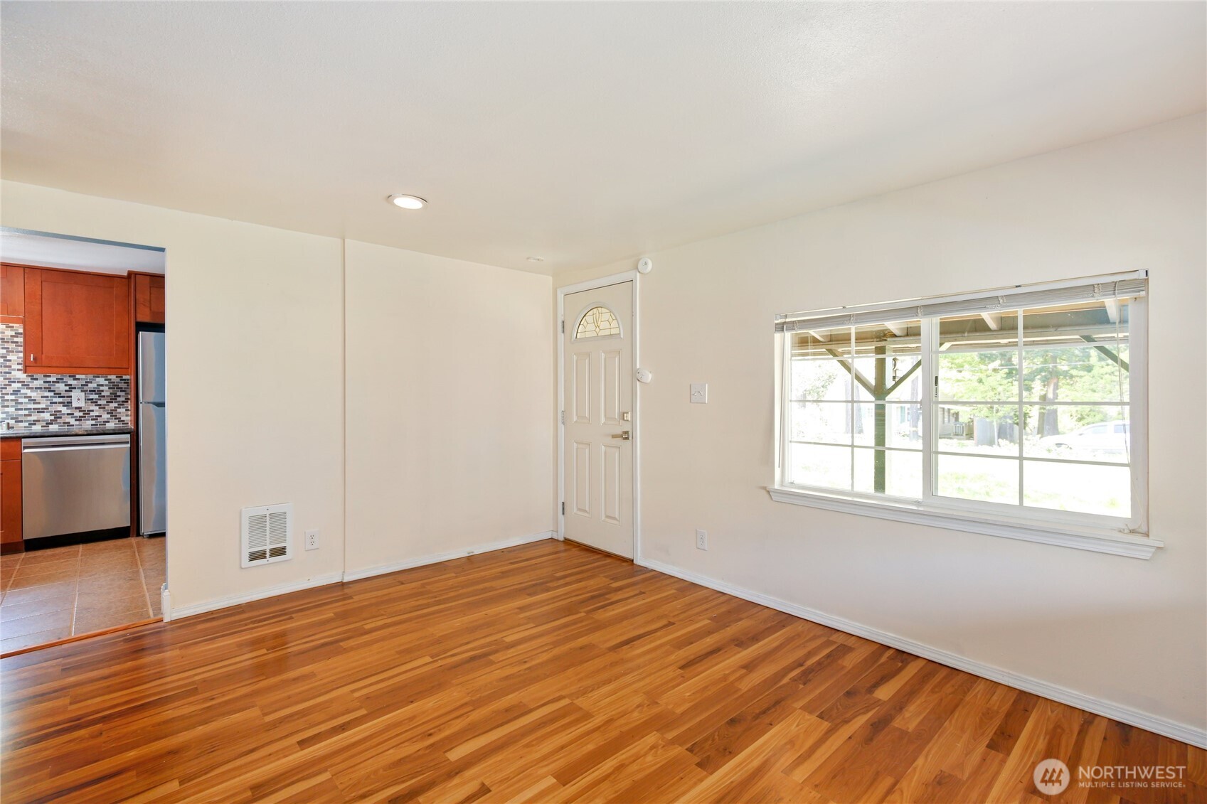 1314 N Callow Avenue Property Photo 5