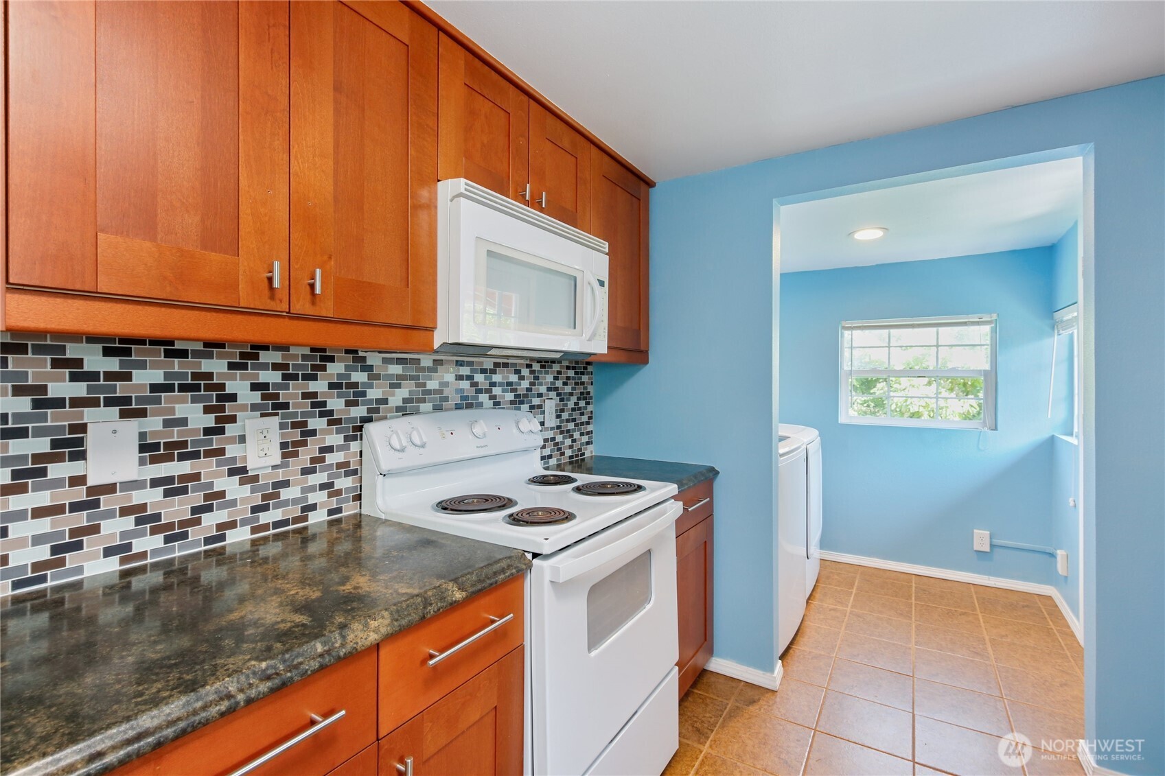 1314 N Callow Avenue Property Photo 9