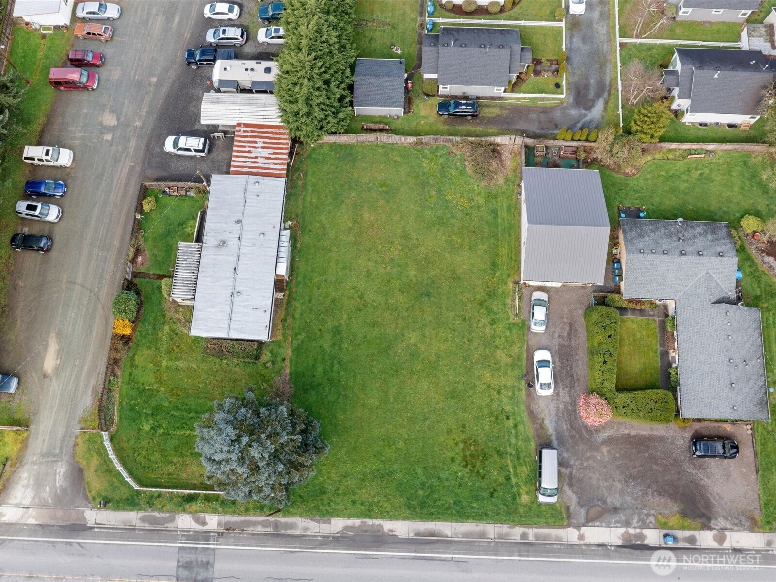 17 Xxx W Main St Property Photo 4