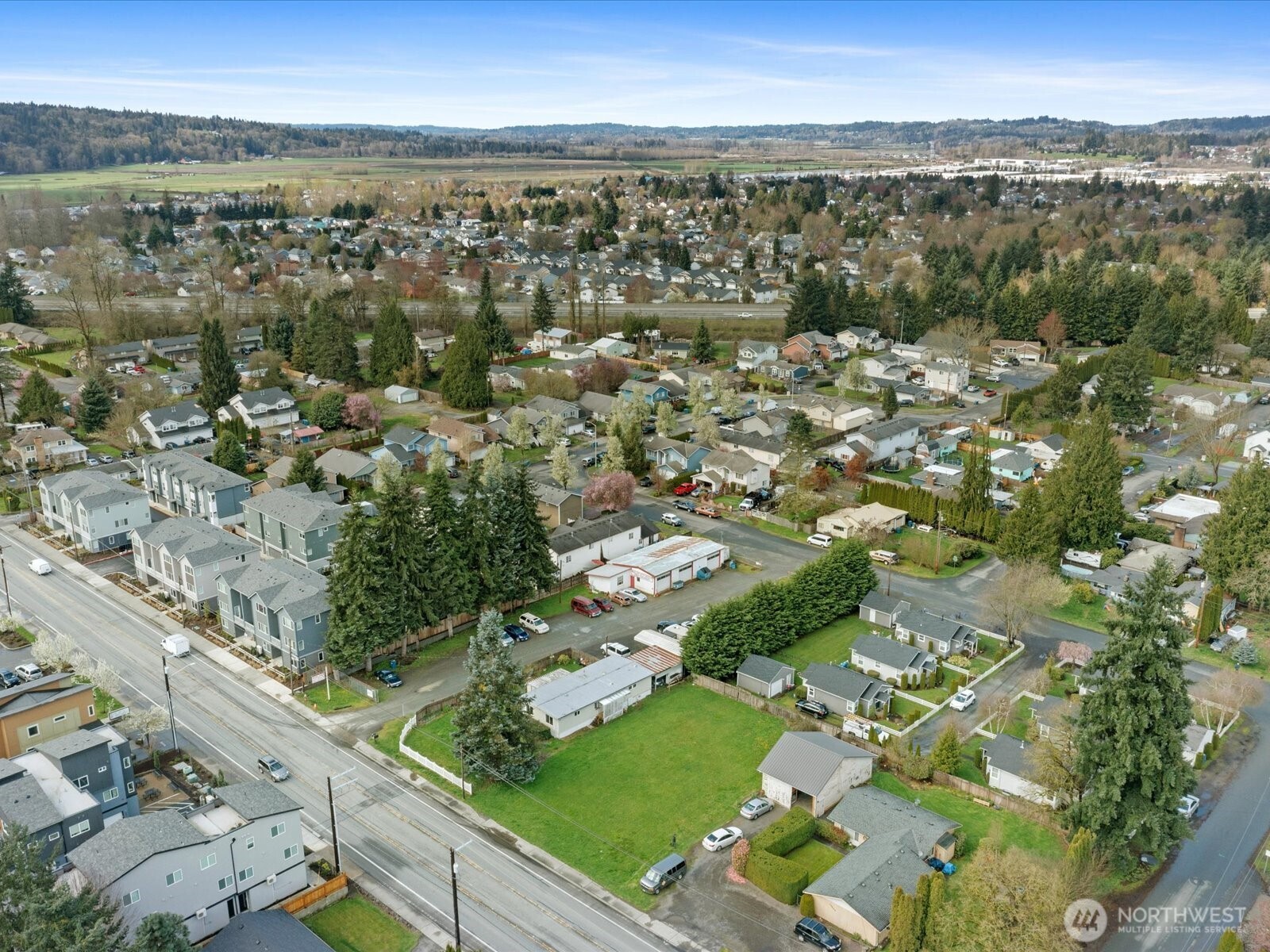 17 Xxx W Main St Property Photo 11