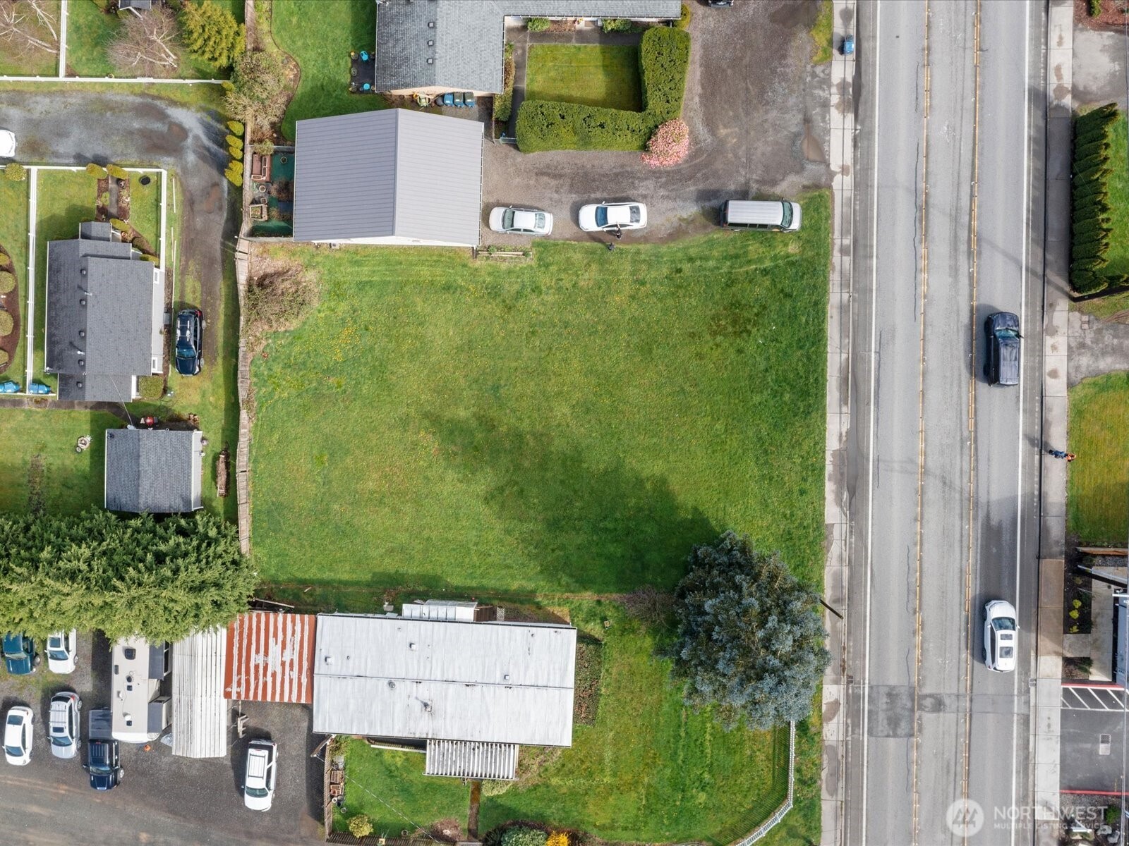 17 Xxx W Main St Property Photo 20