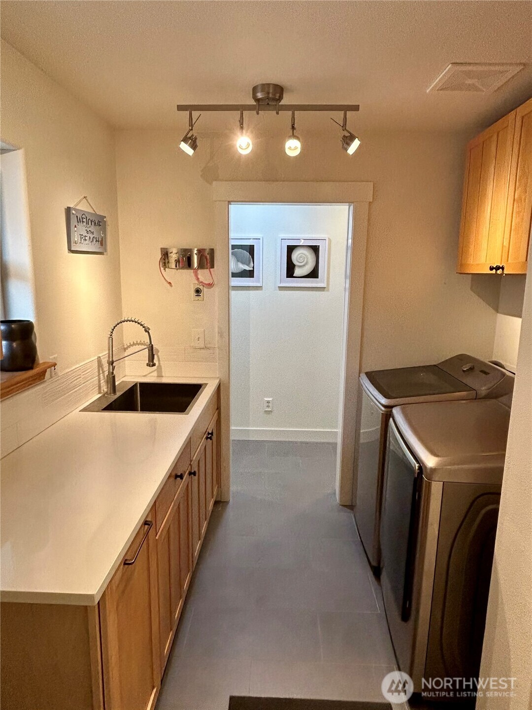 922 Claire Court Property Photo 26