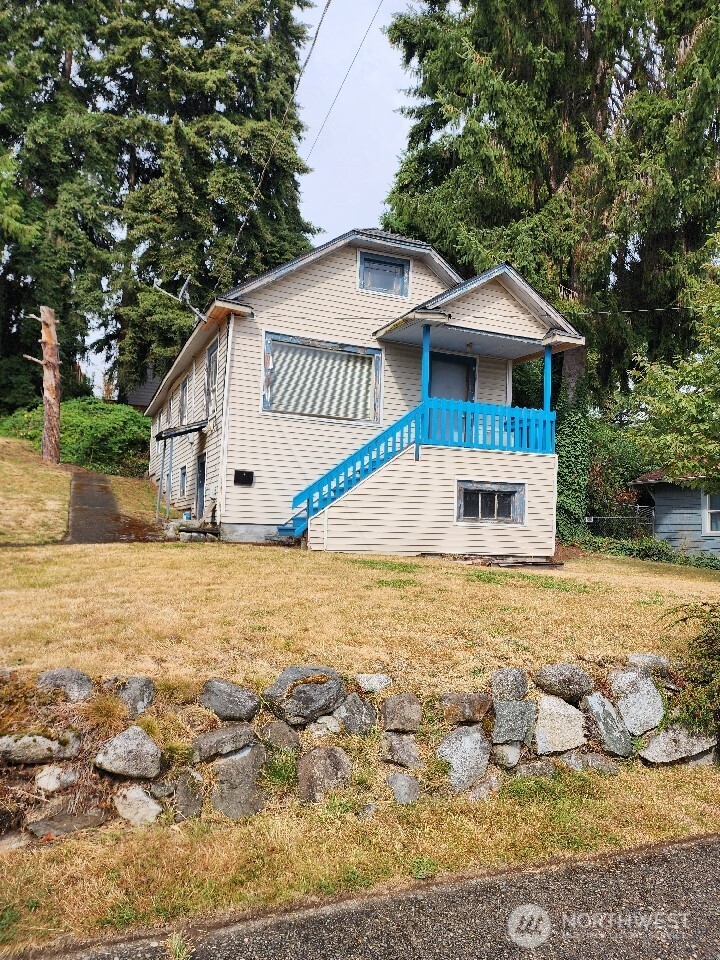 4519 34th Avenue Property Photo