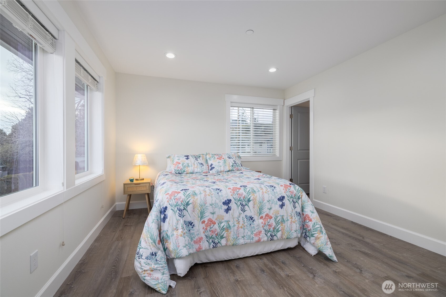 725 Maple Avenue Property Photo 16