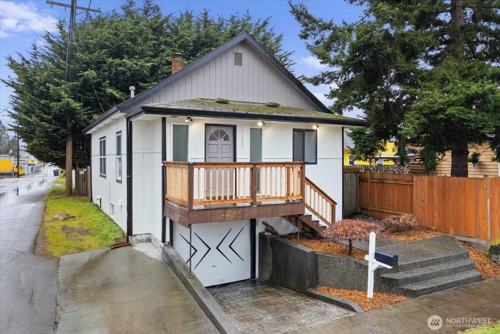 2008 16th Street Property Photo