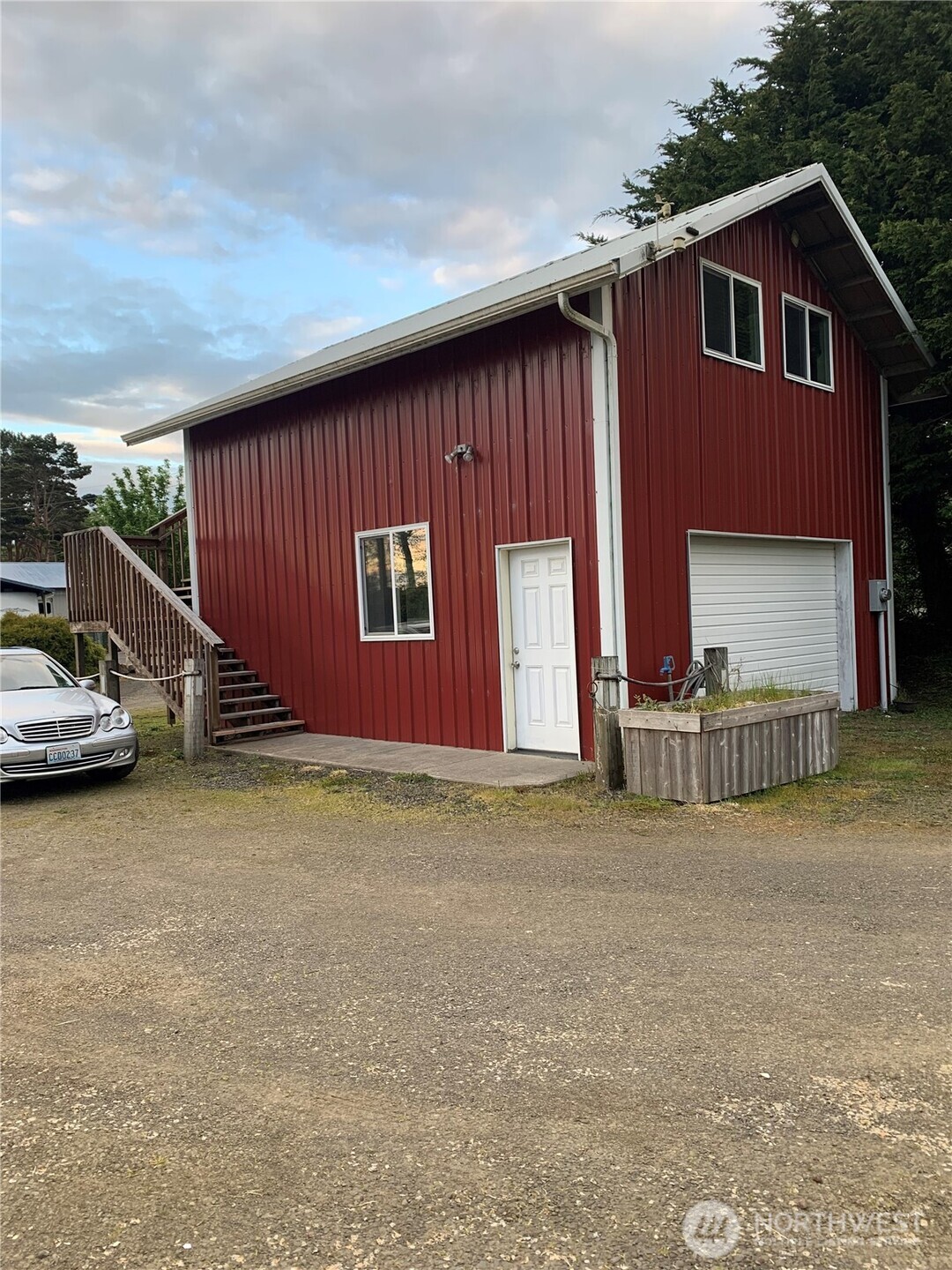 3119 Sandridge Road Property Photo 4
