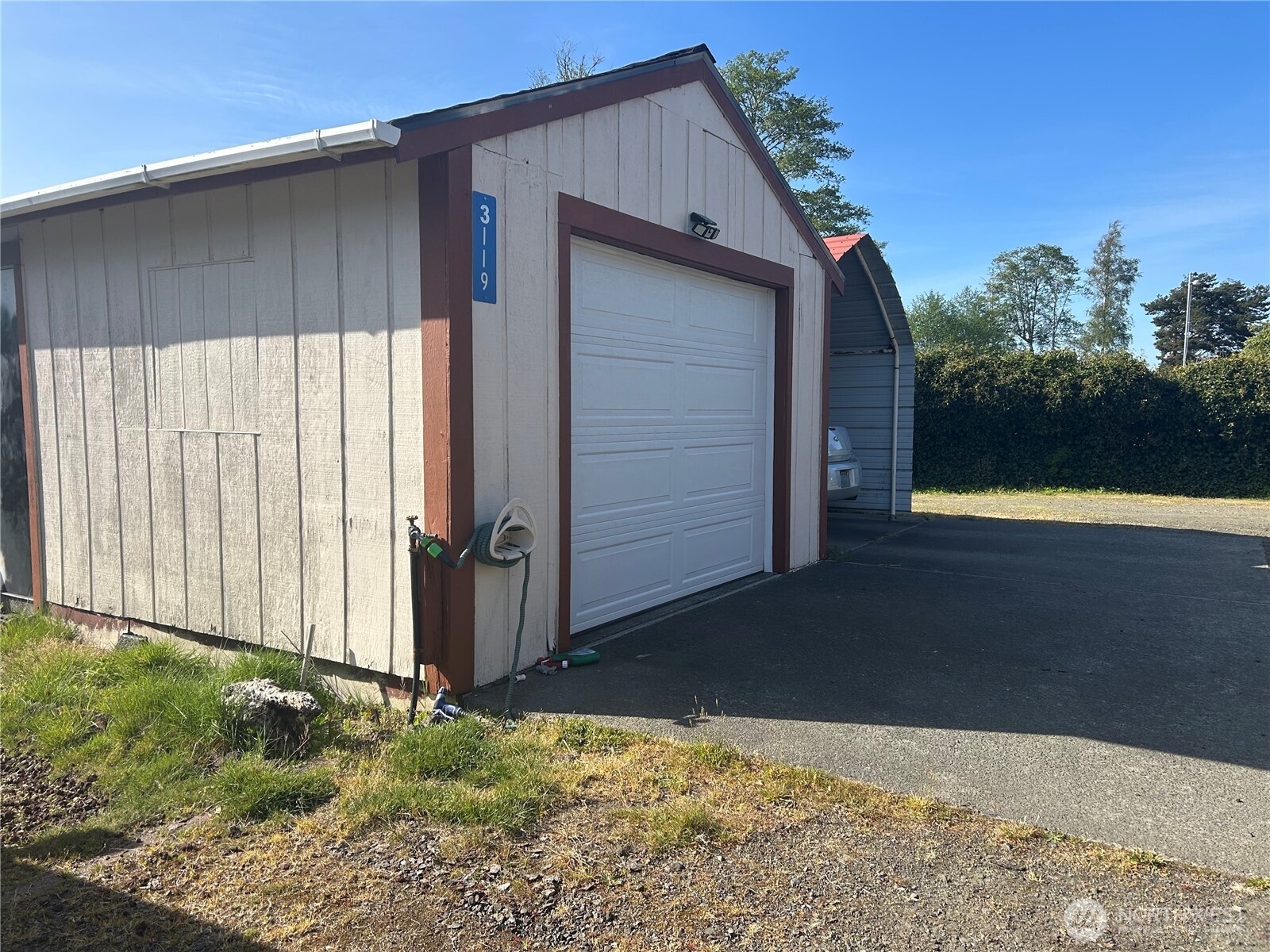 3119 Sandridge Road Property Photo 5