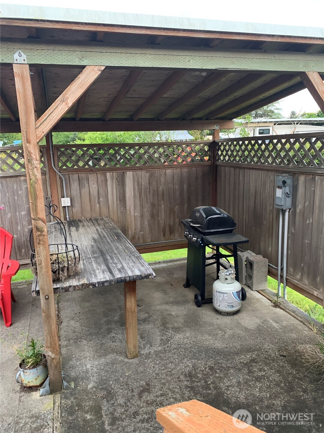 3119 Sandridge Road Property Photo 6