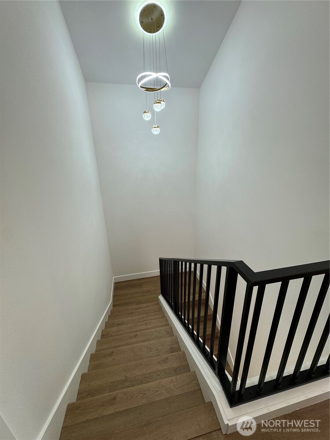 9253 6 Avenue Property Photo 10