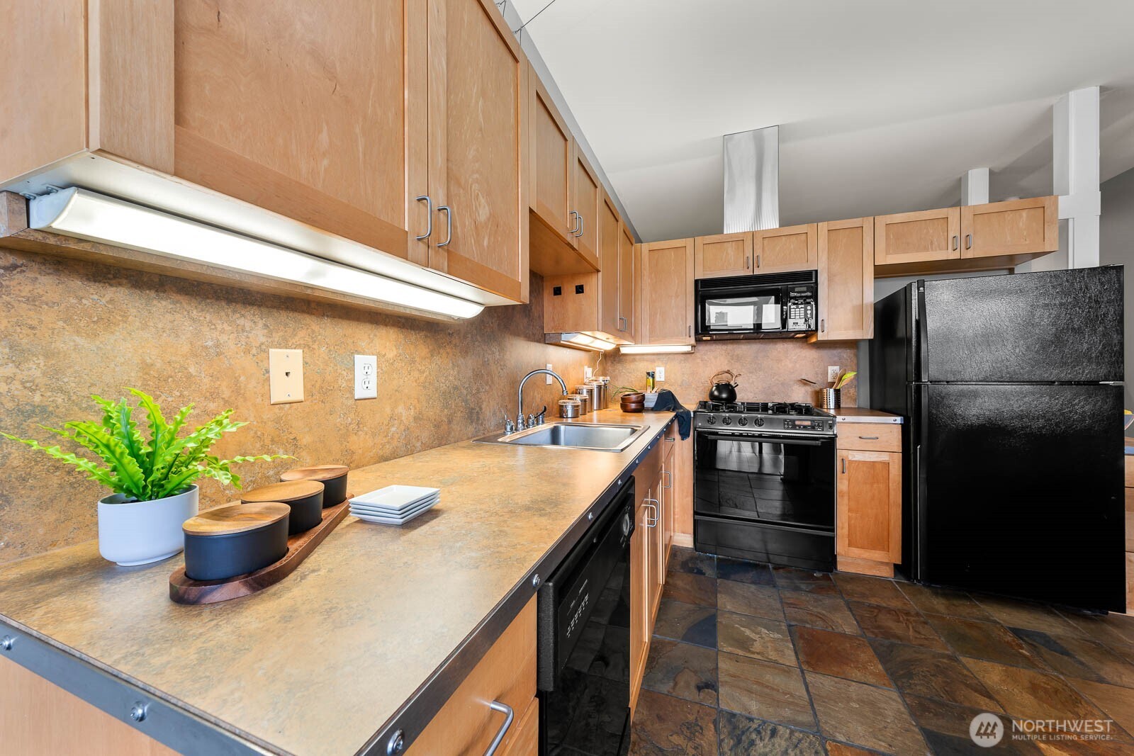 303 E Pike Street 513 Property Photo 12