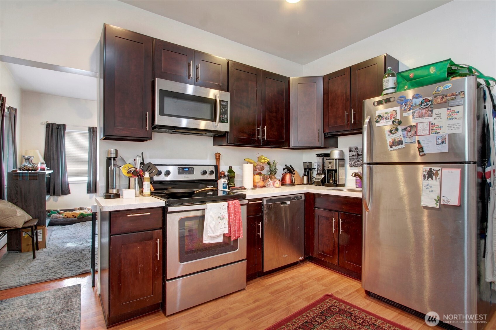 634 W Nickerson Street Property Photo 7