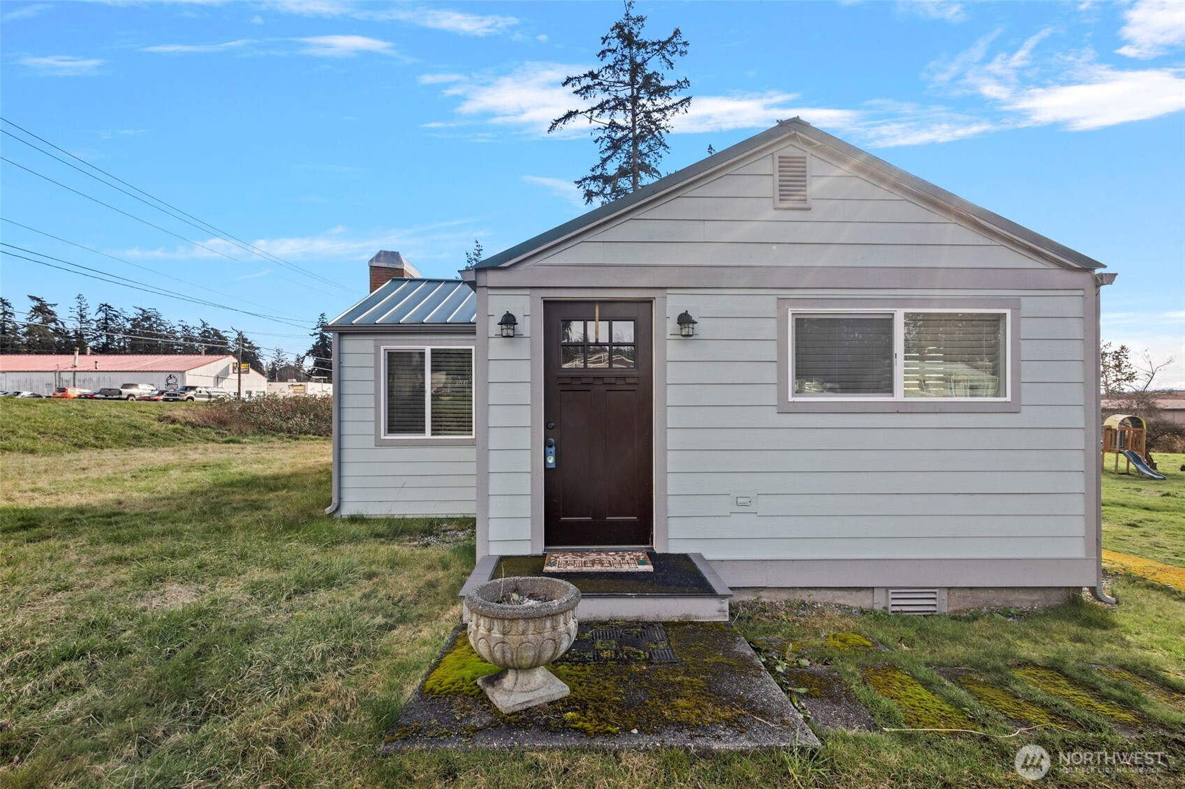 541 Easy Street Property Photo 1