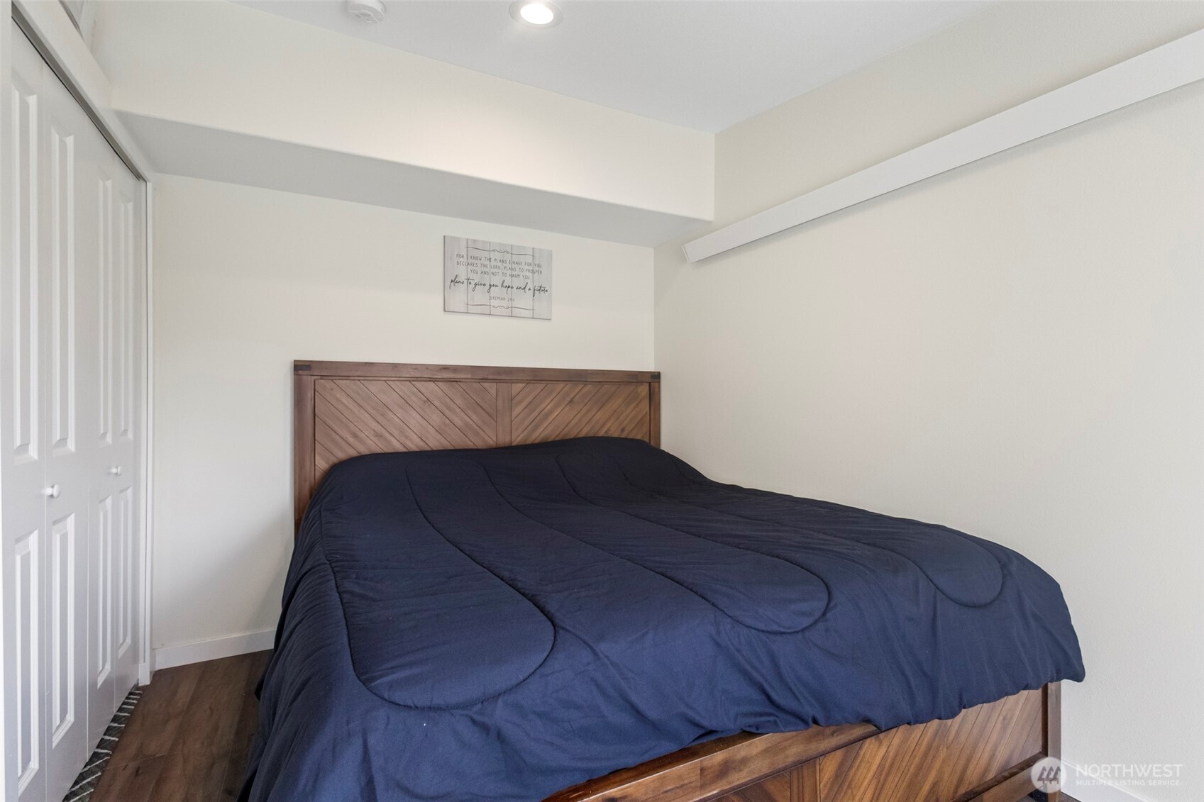 541 Easy Street Property Photo 15