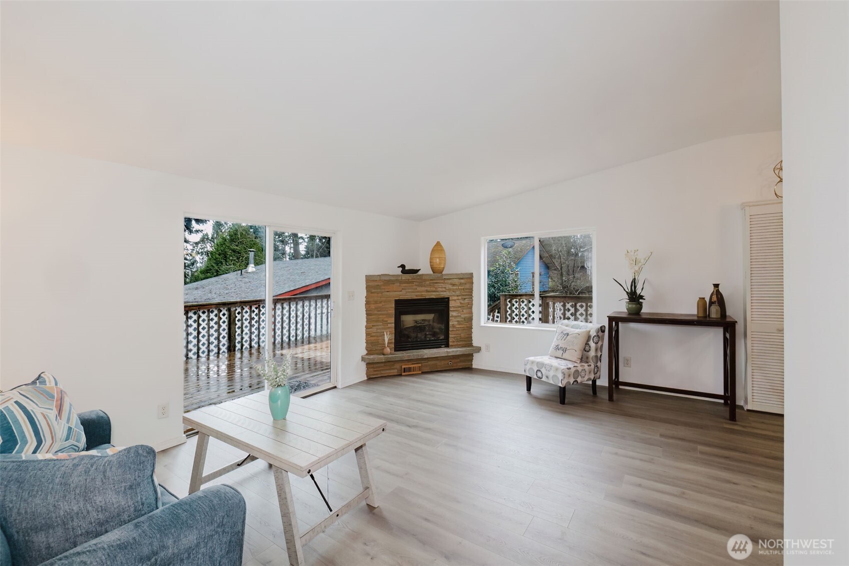 2527 Oregon Street Property Photo 8