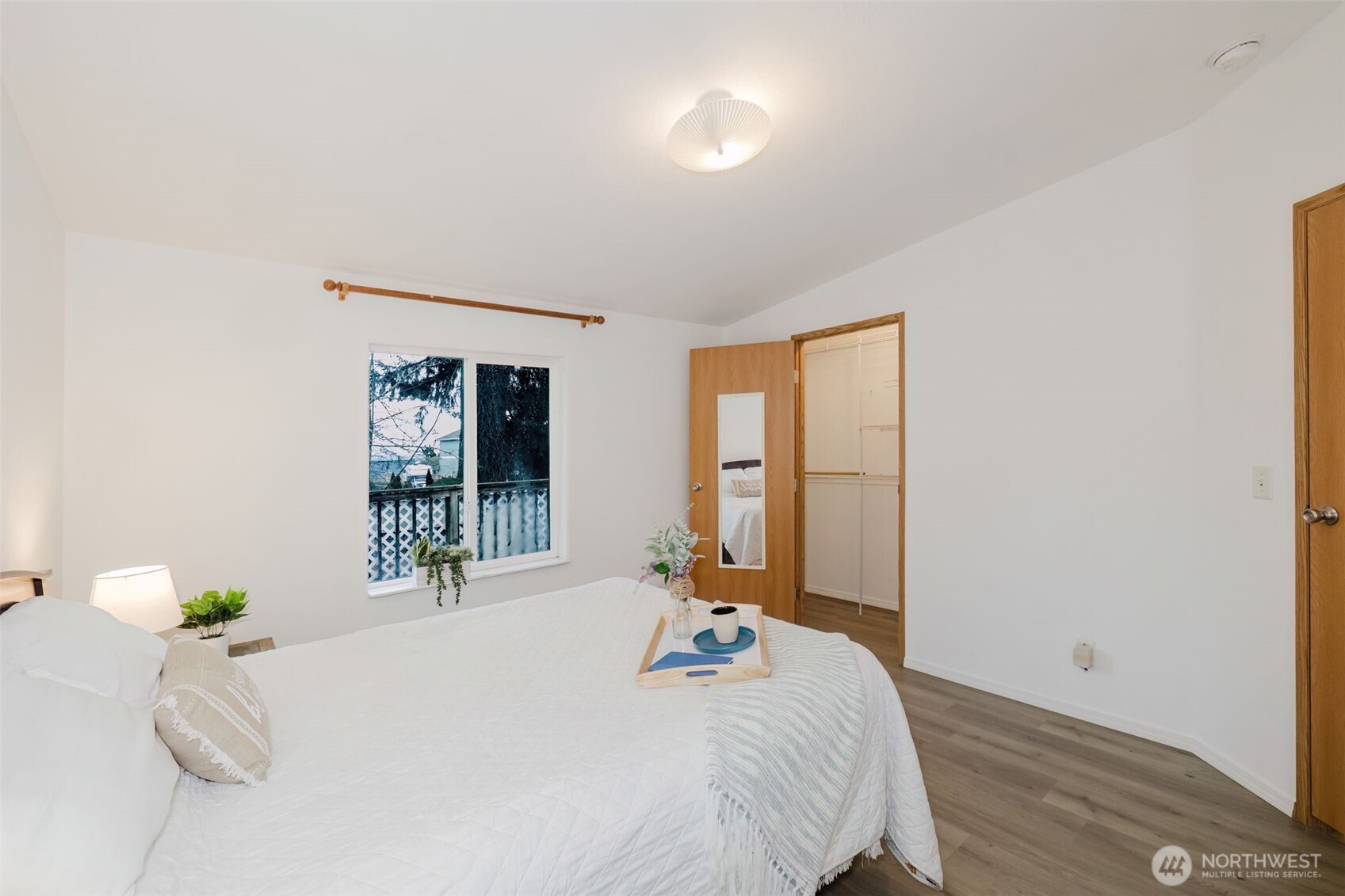 2527 Oregon Street Property Photo 15