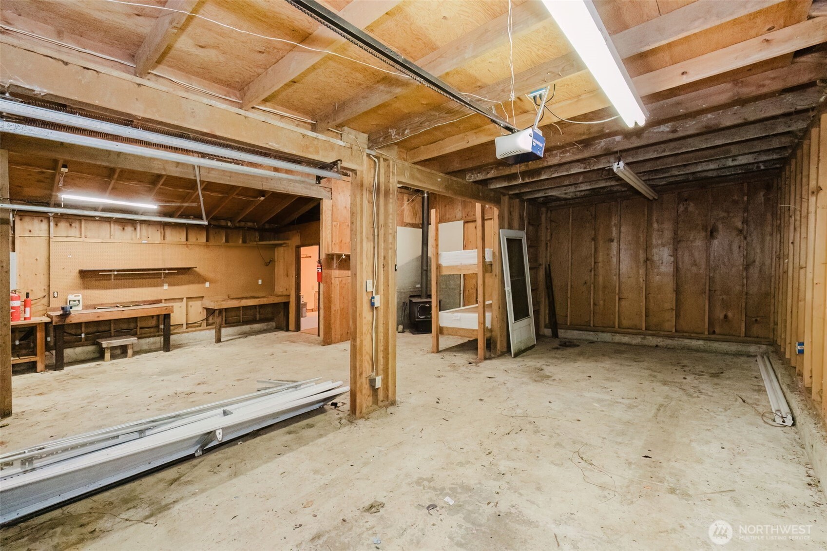 2527 Oregon Street Property Photo 36