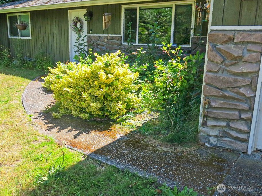 3440 Emma Road Property Photo 2