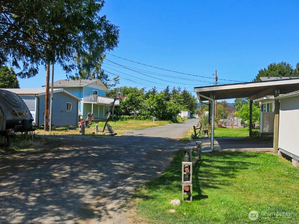 3440 Emma Road Property Photo 4