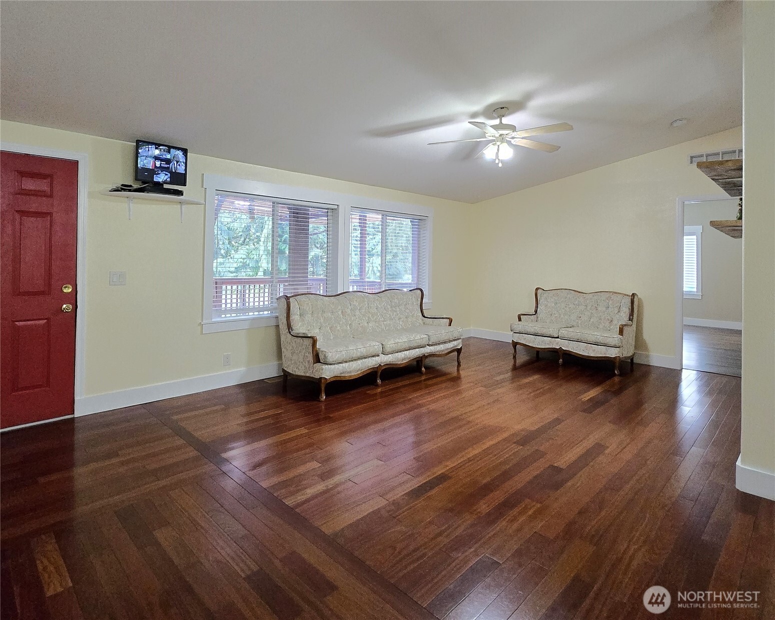 28212 Old 99 Property Photo 9
