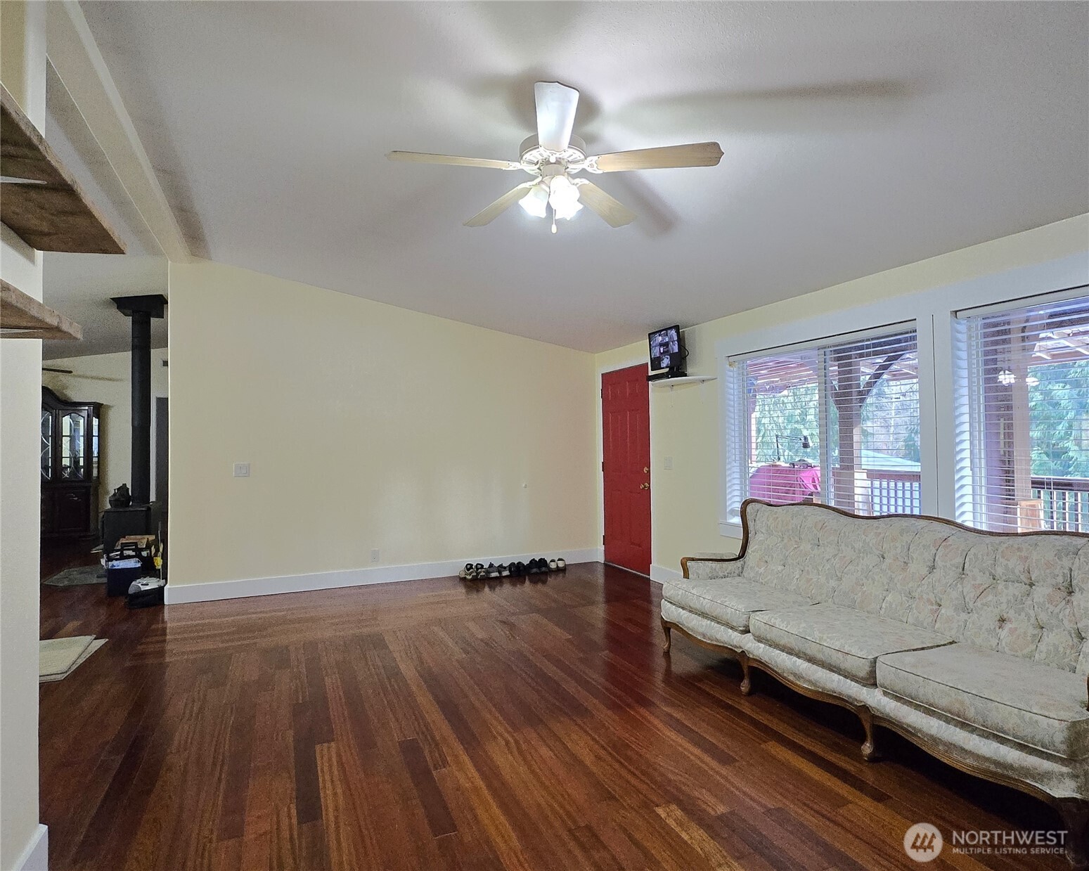 28212 Old 99 Property Photo 10