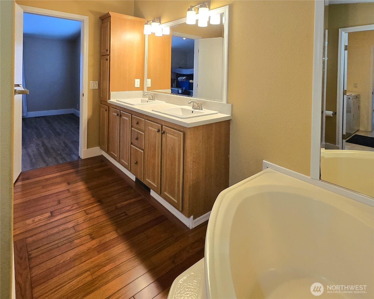 28212 Old 99 Property Photo 12