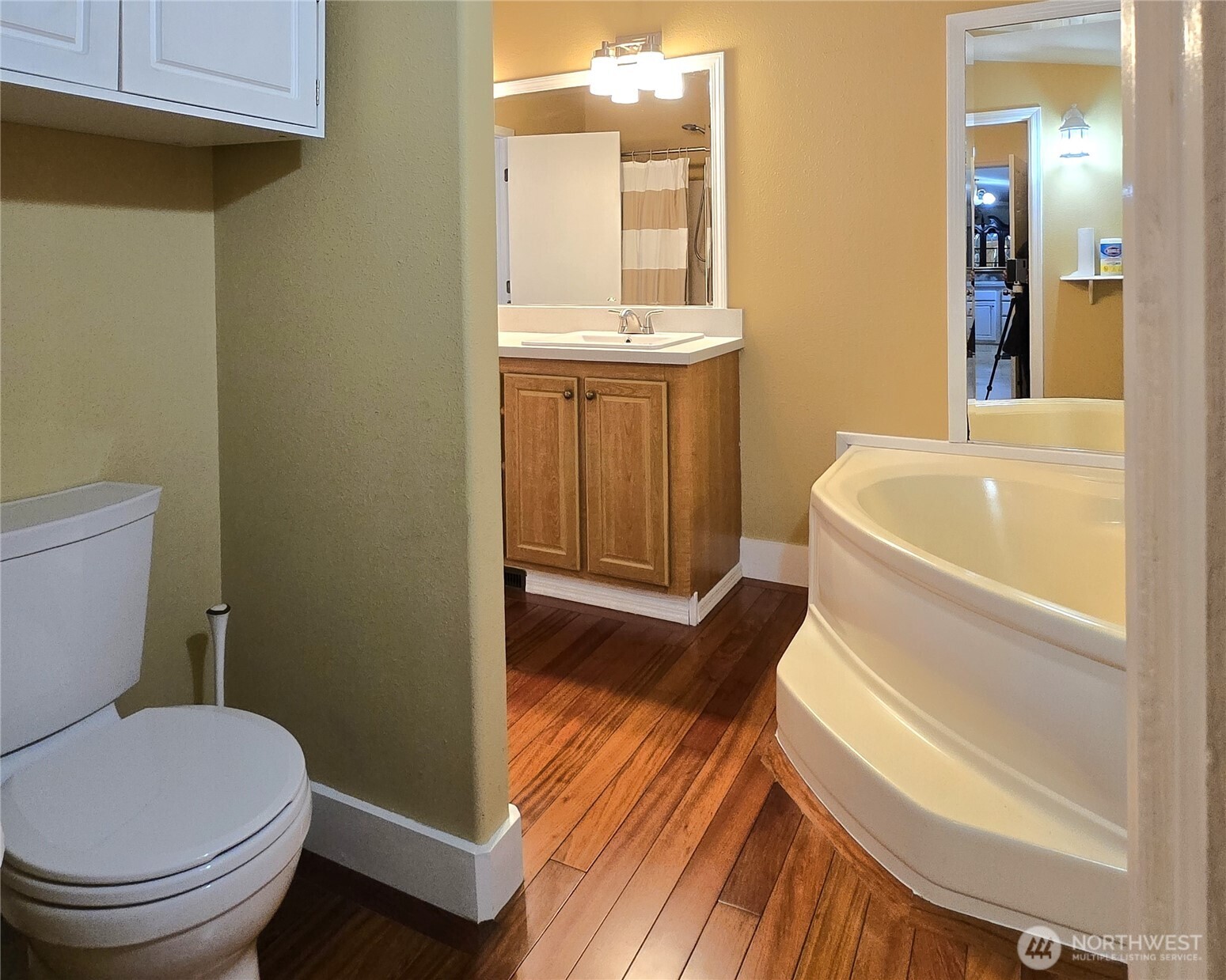 28212 Old 99 Property Photo 14