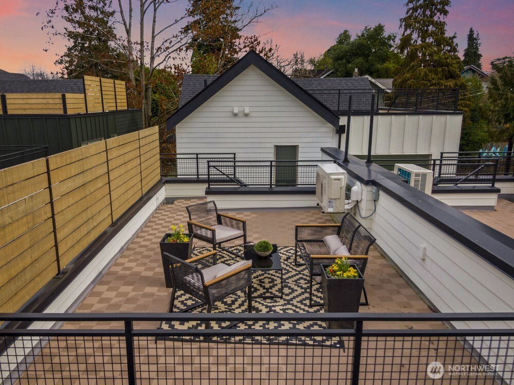 3205 A 37th Place 3205a Property Photo 14