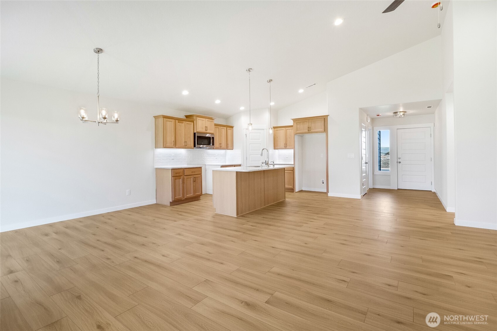 1138 8th Avenue Property Photo 9