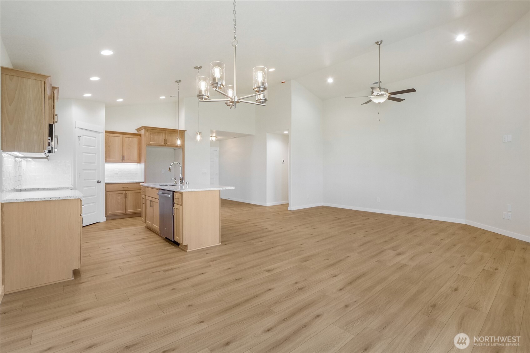 1138 8th Avenue Property Photo 10