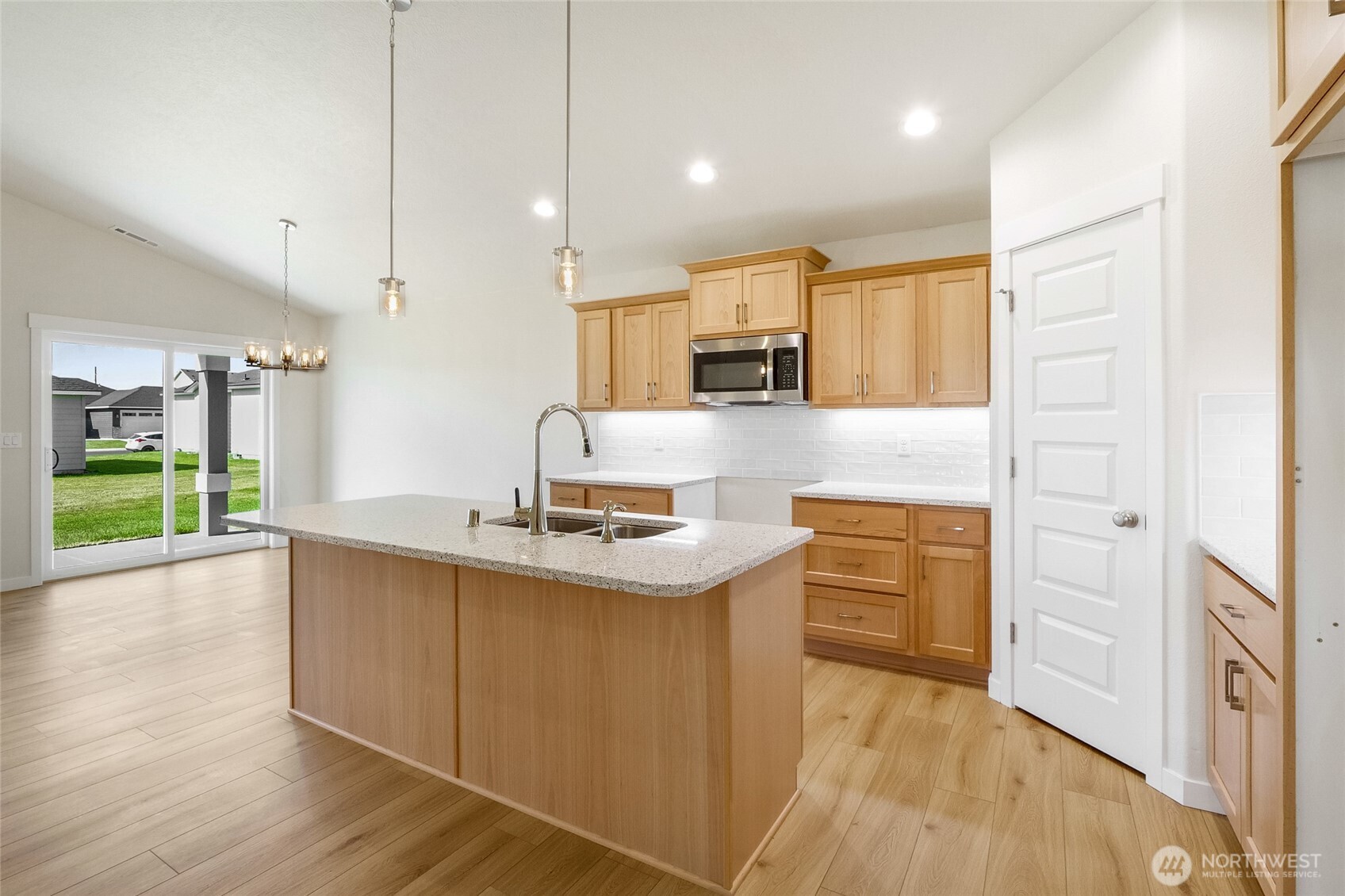 1138 8th Avenue Property Photo 12