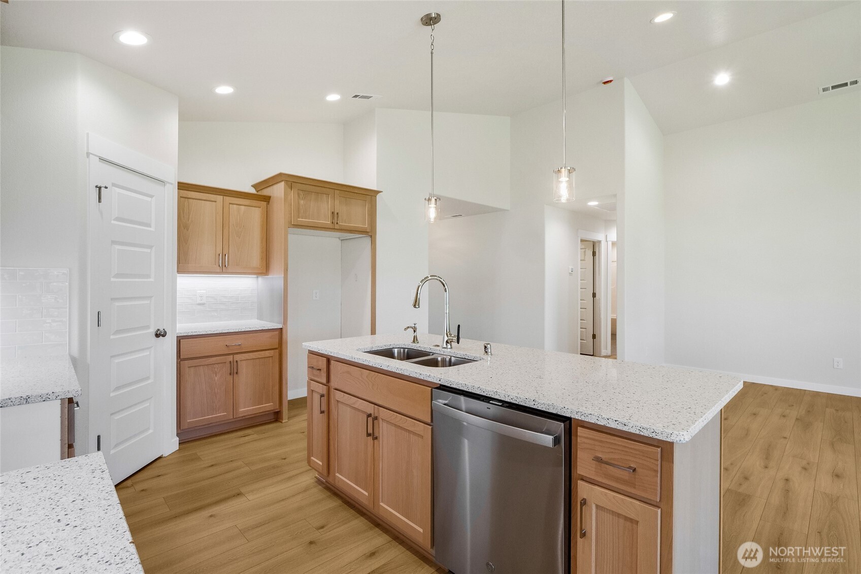 1138 8th Avenue Property Photo 14