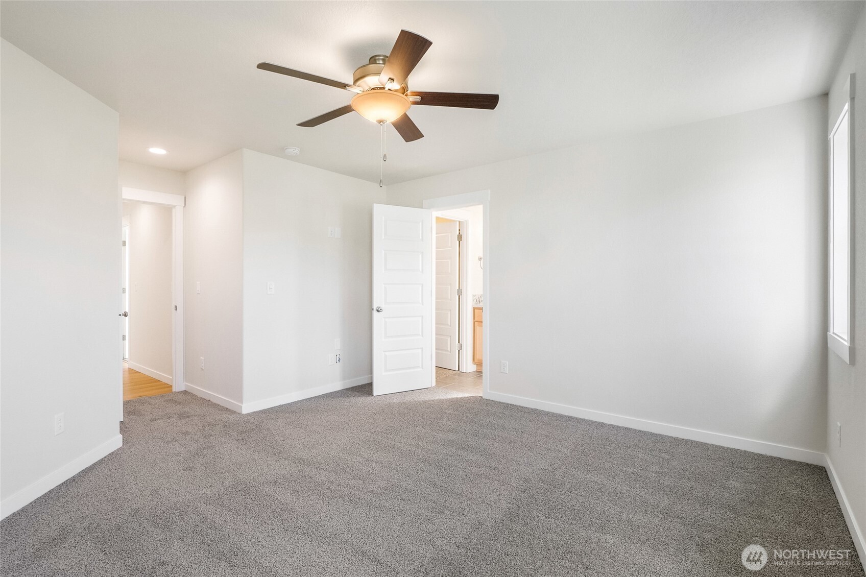 1138 8th Avenue Property Photo 17