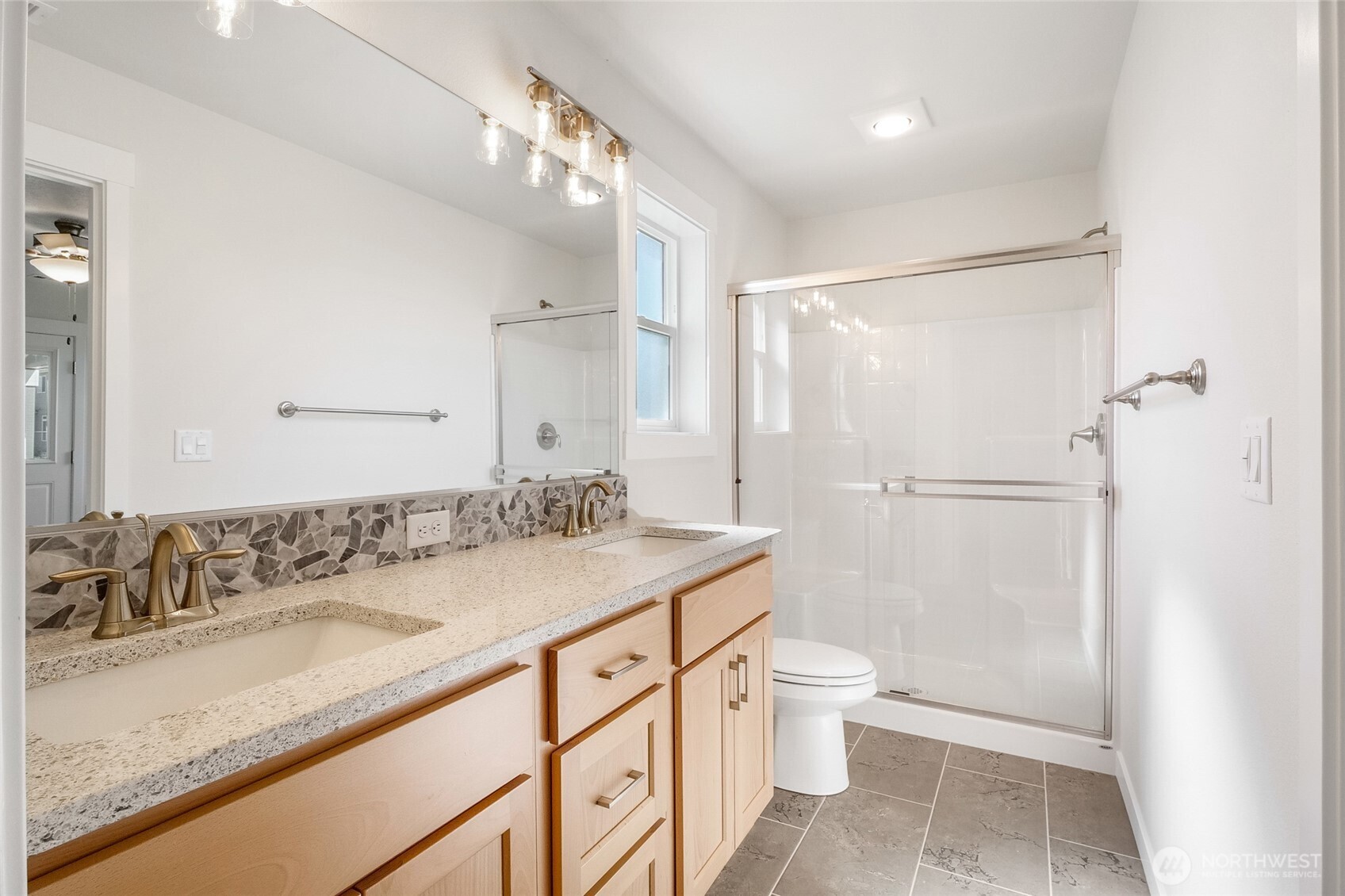 1138 8th Avenue Property Photo 18
