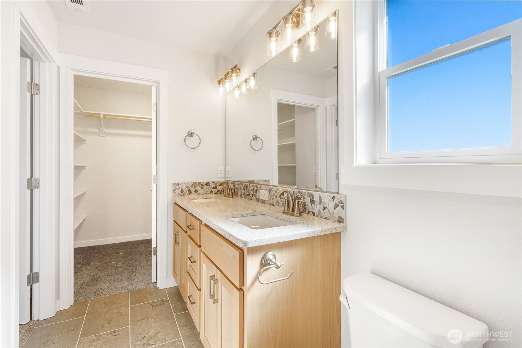 1138 8th Avenue Property Photo 19